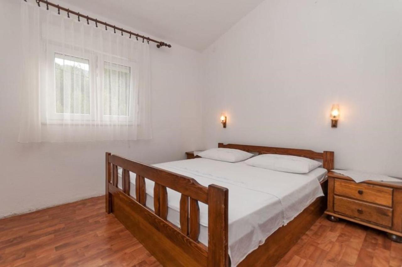 Apartments Ante - 150M From The Sea Duce Bagian luar foto