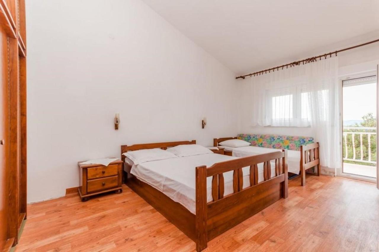 Apartments Ante - 150M From The Sea Duce Bagian luar foto